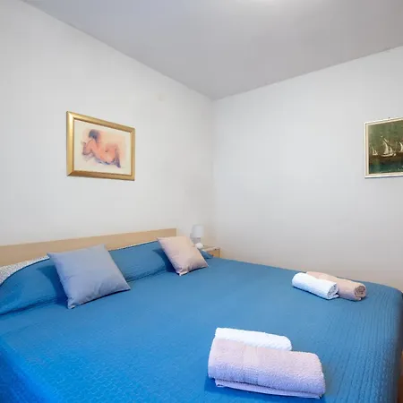 Apartman Soni Postira